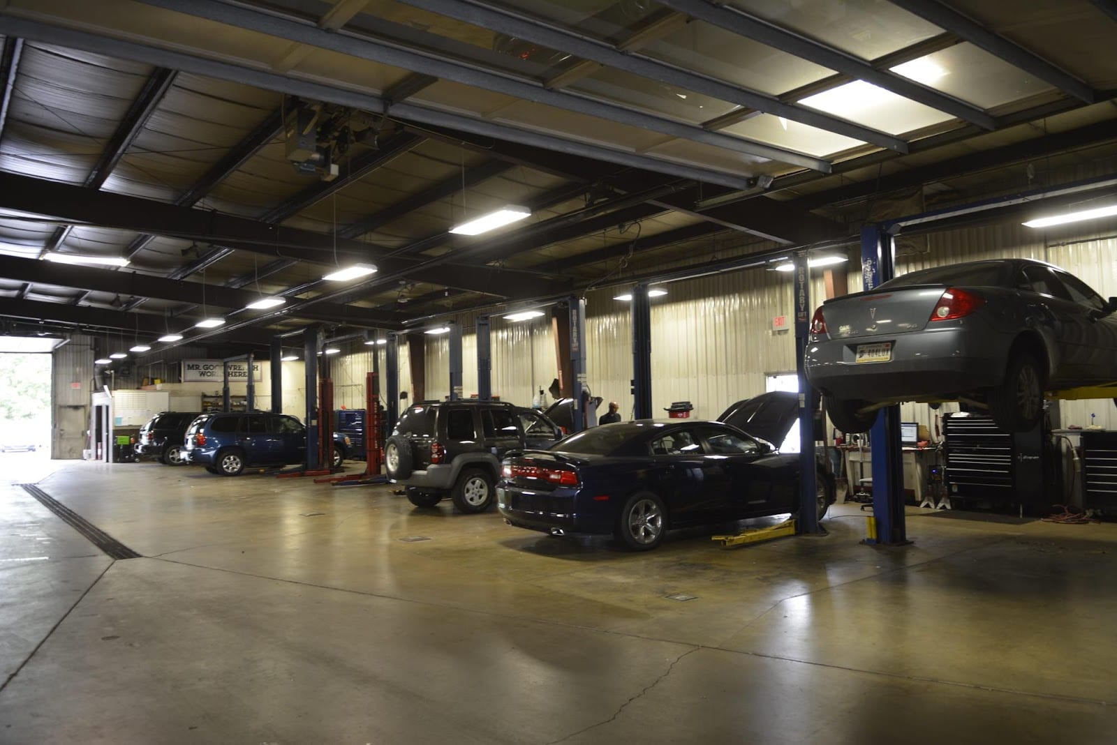 Oak Motors, photo 3