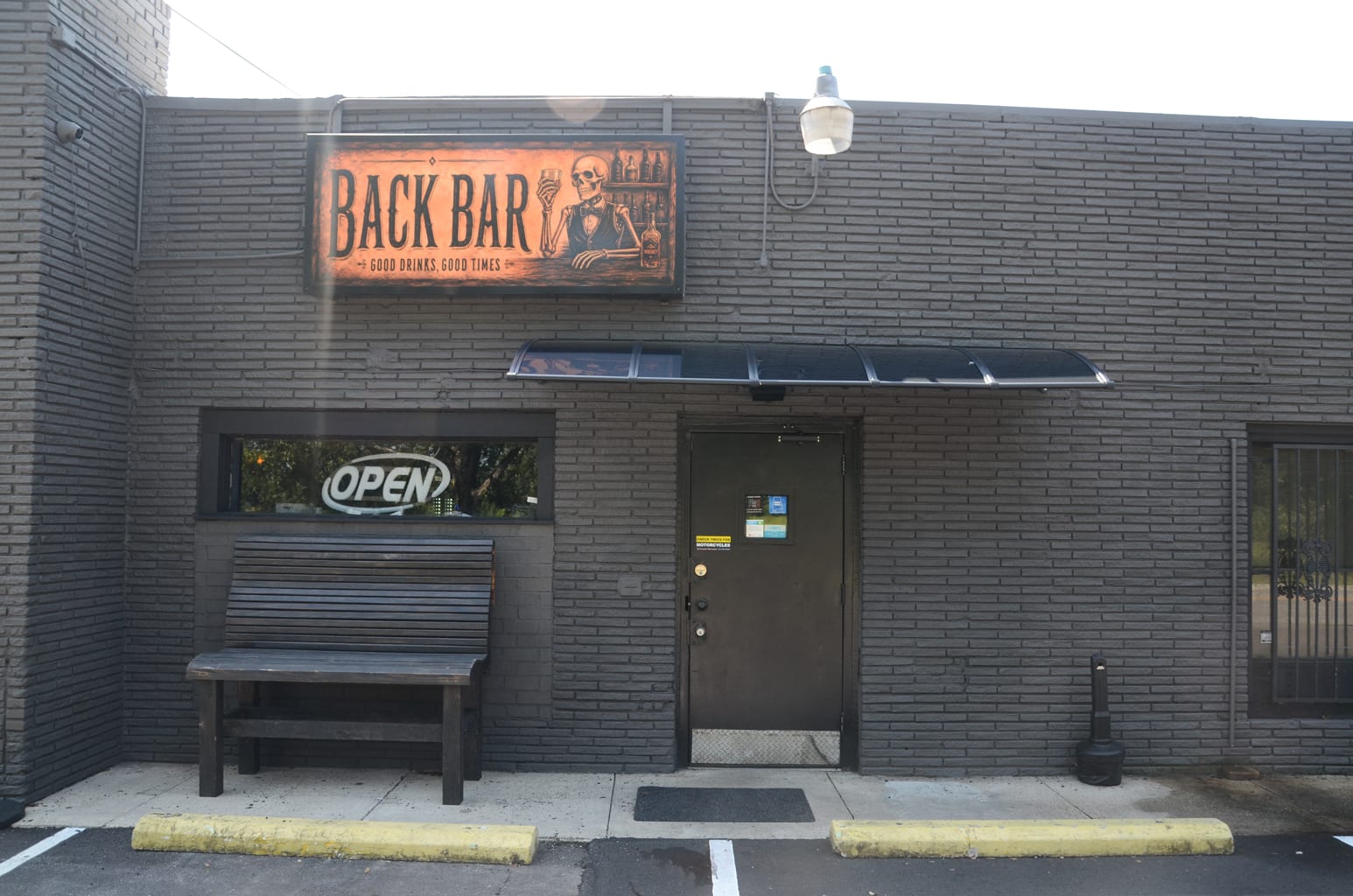 Crossroads Pub