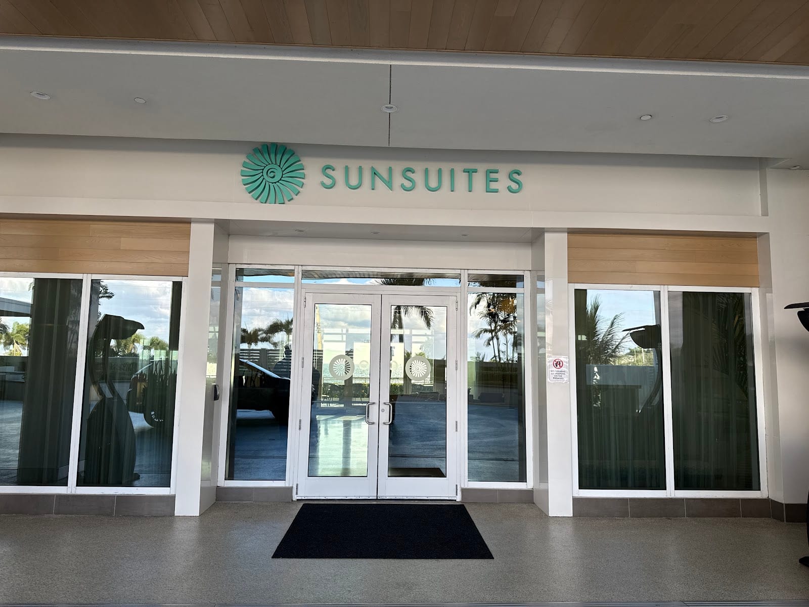 Sunsuites Villas at Sunseeker Resort