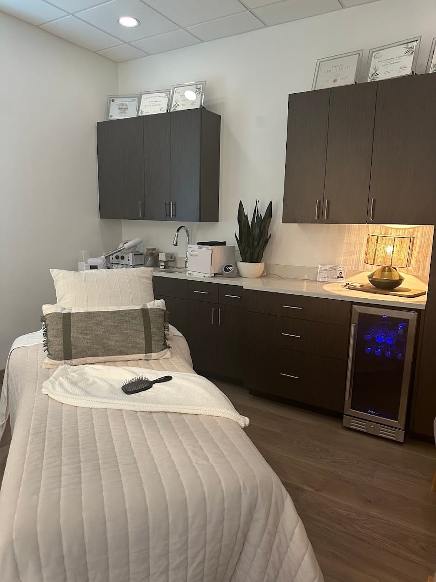 The Honeycomb Hideout Salon and Spa, photo 2