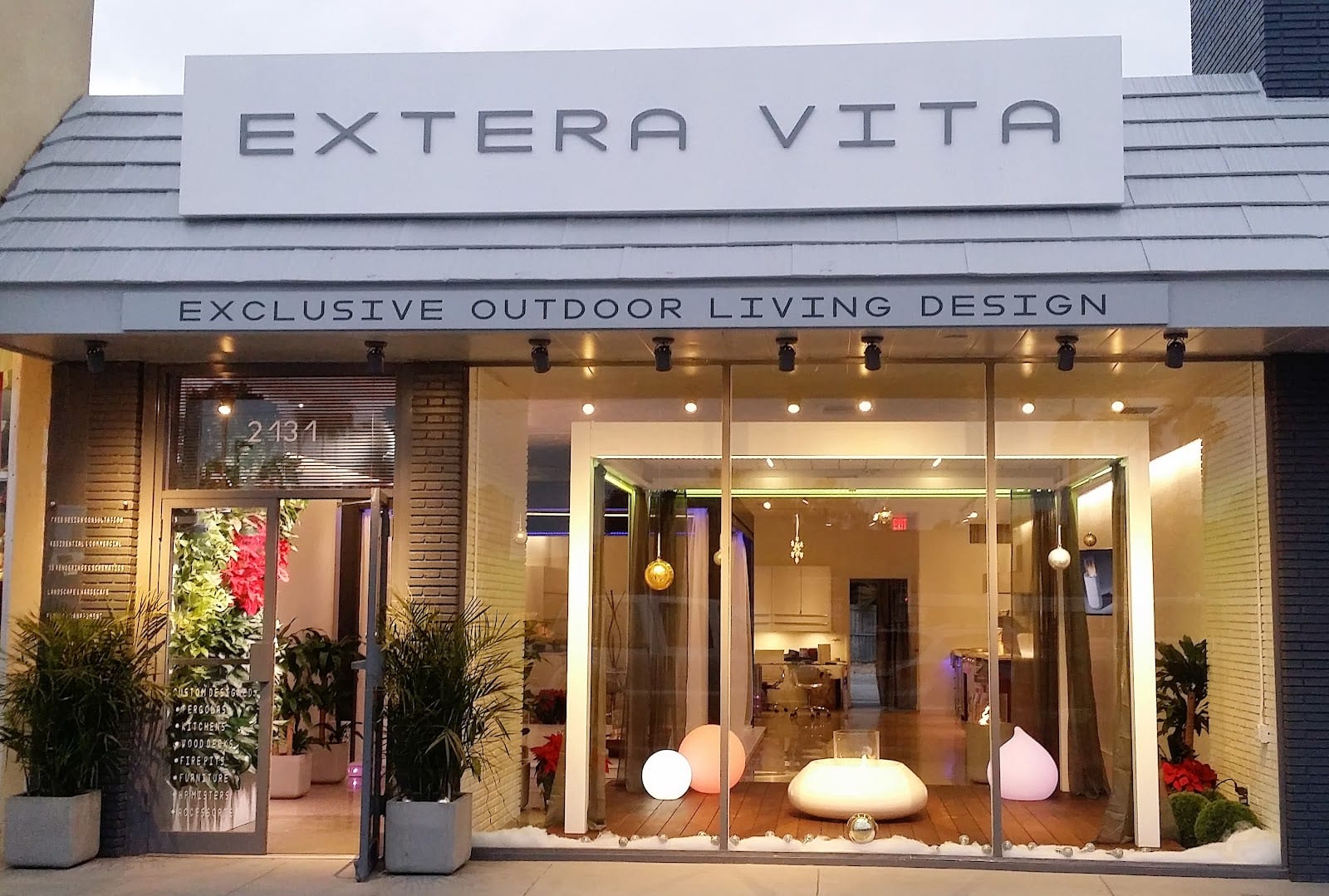 EXTERA VITA