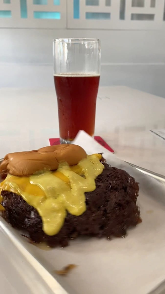 Hammer Burger, photo 3