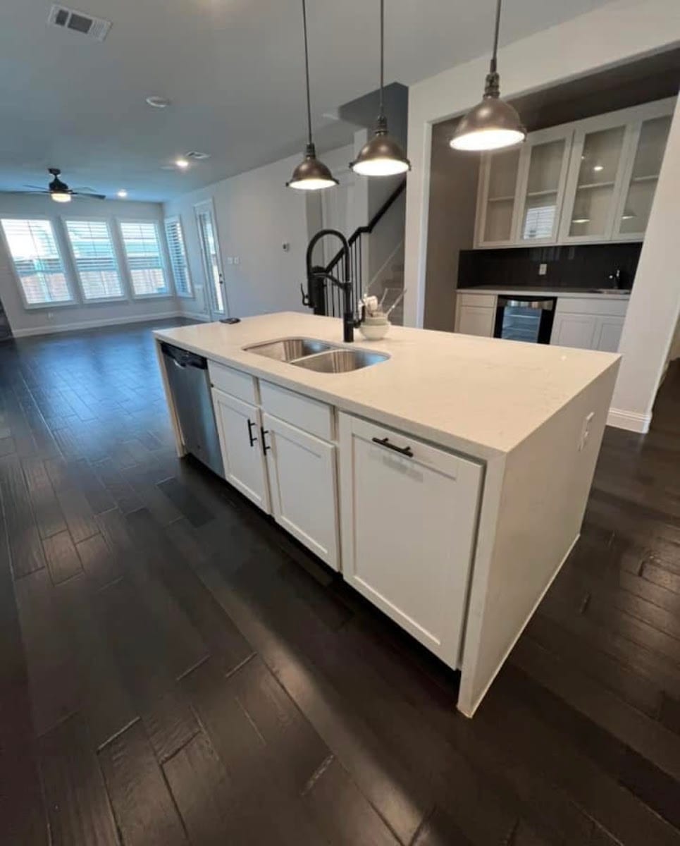 Elvia House Cleaning Service