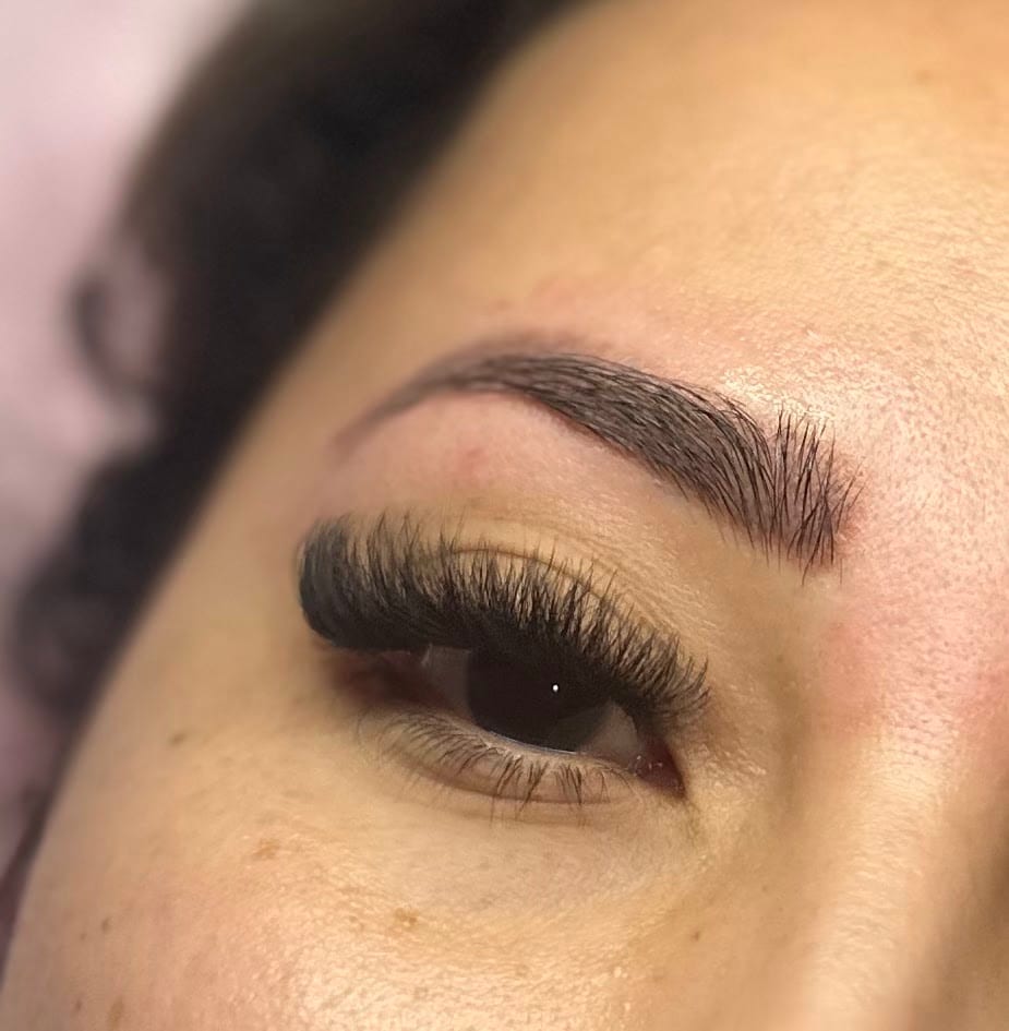 Is a lashes, photo 4