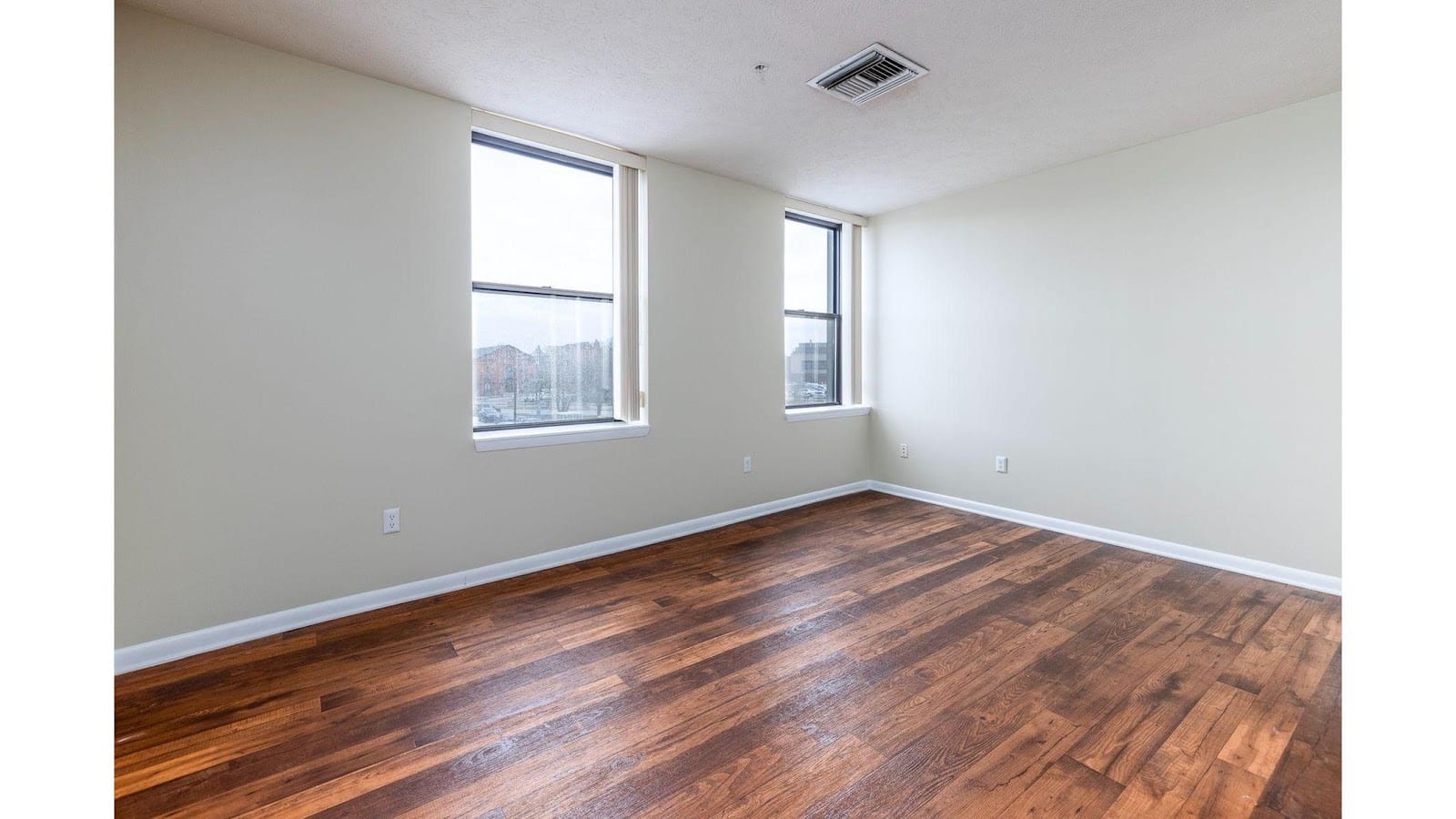 University Place Apartments, photo 2