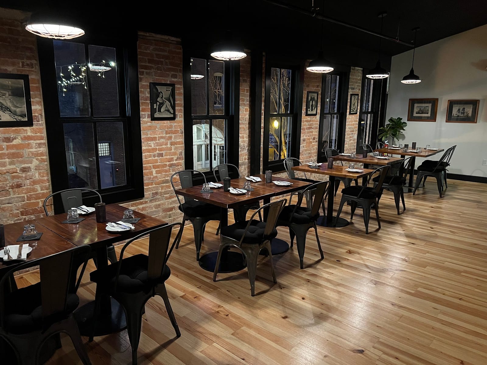 Sailor Oyster Bar, photo 2