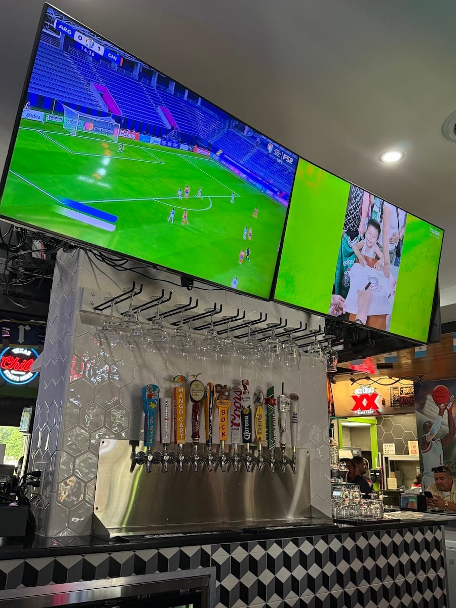 El Estadio Restaurant and Sports Bar, photo 3