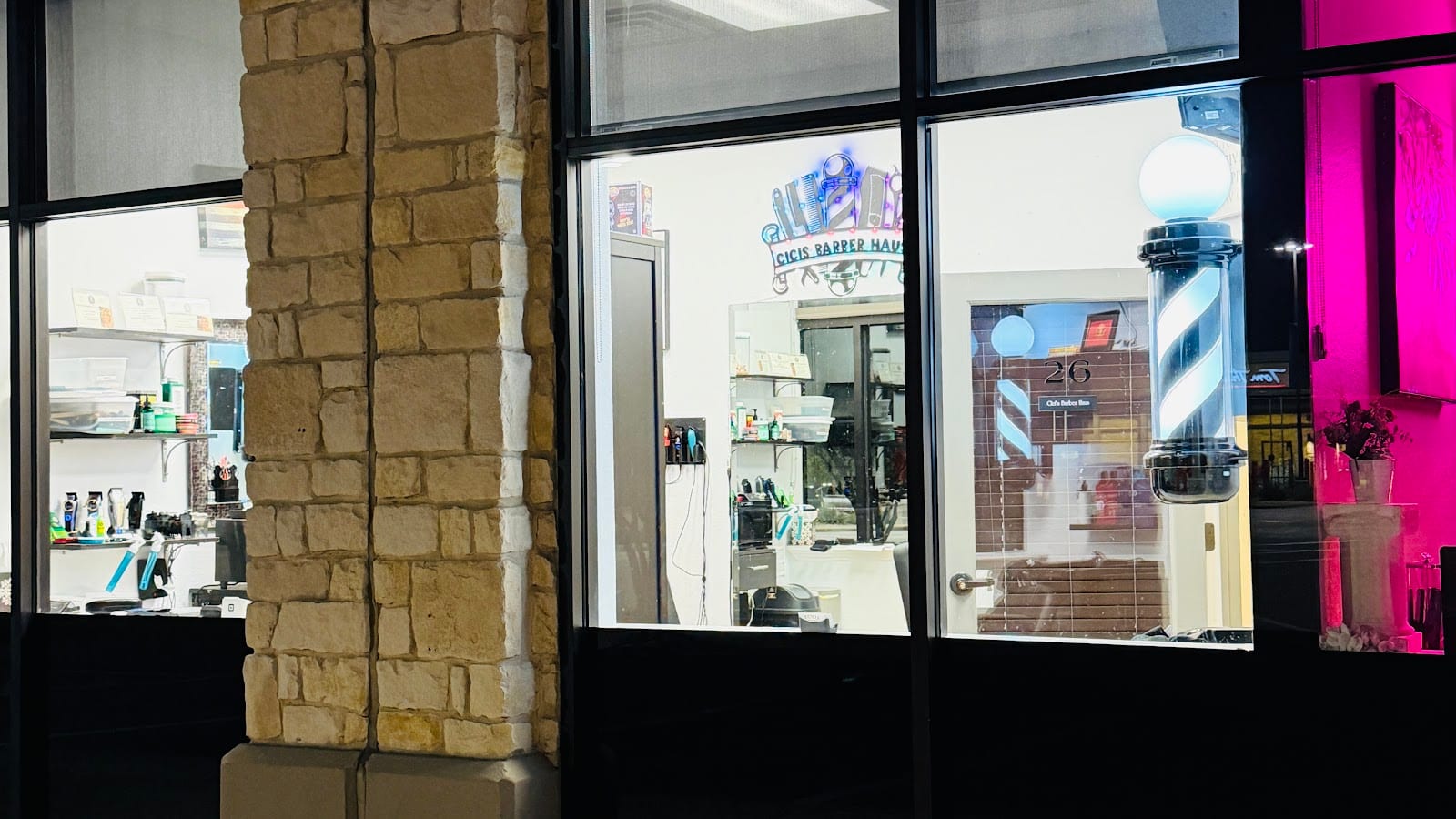 Cici's Barber Haus, photo 2