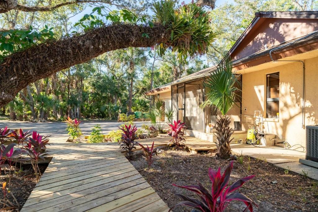 Luxury 4BR Home with Pool, Hot Tub Movie Theater - Villa