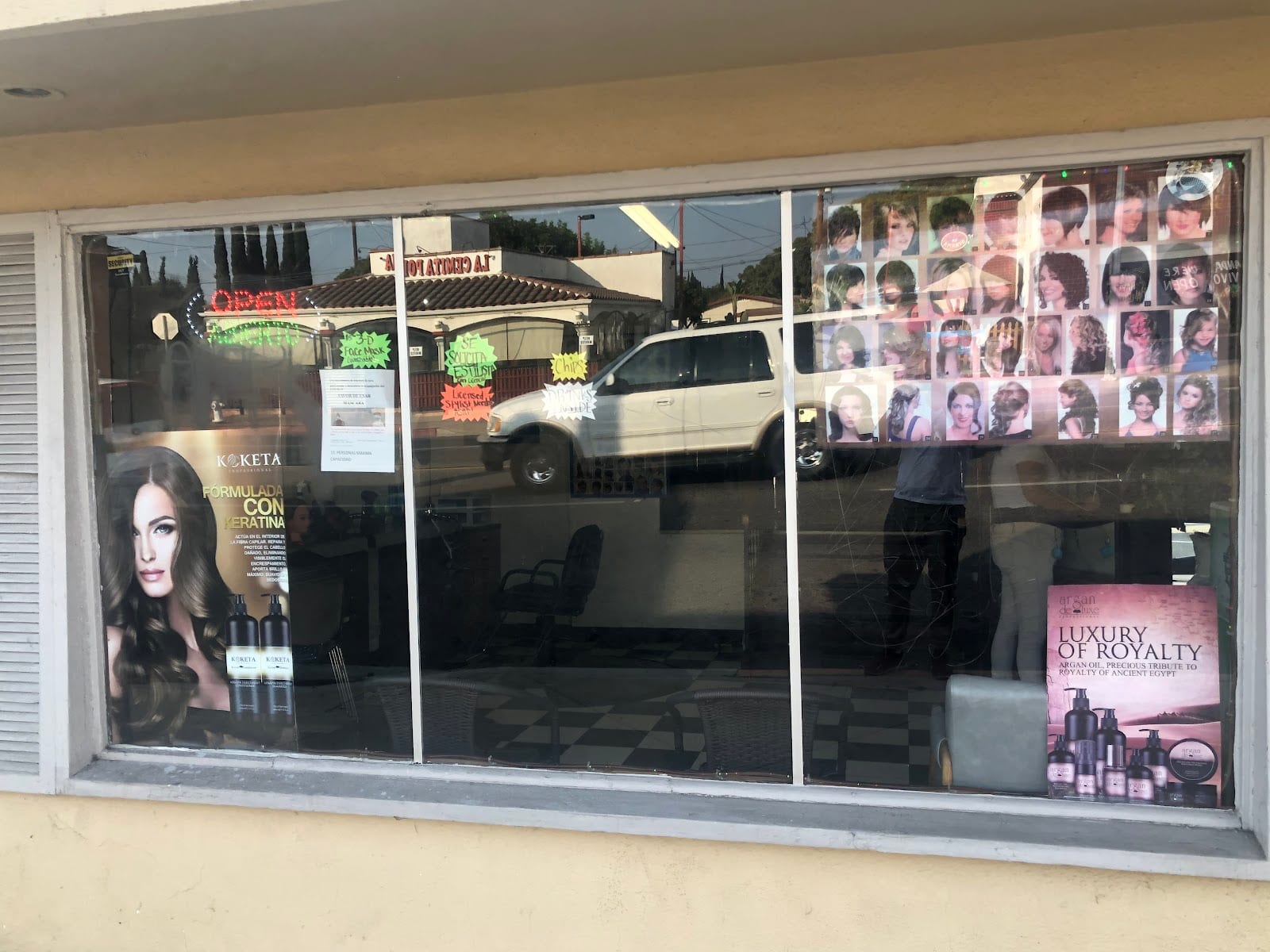 Adela’s Beauty Salon