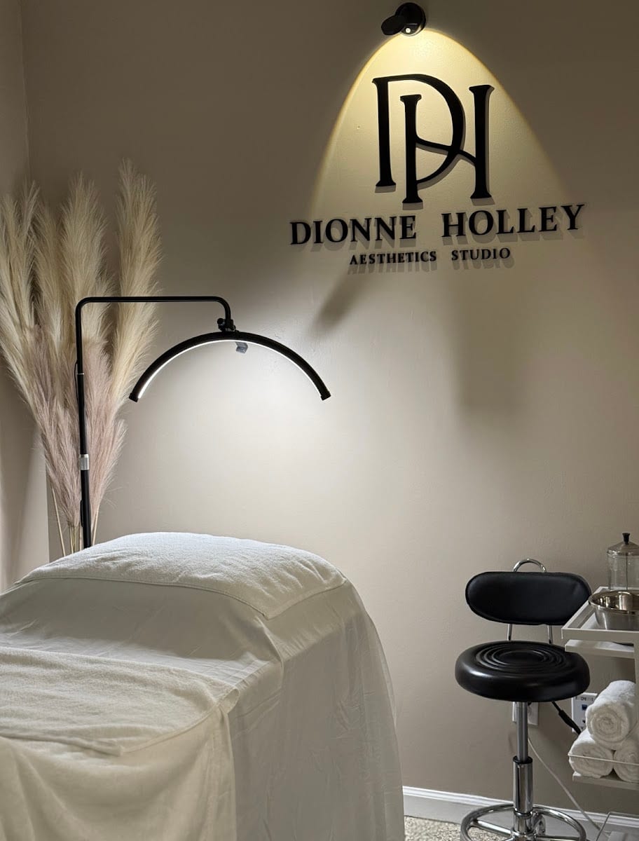 Dionne Holley Aesthetics Skin Studio, photo 3