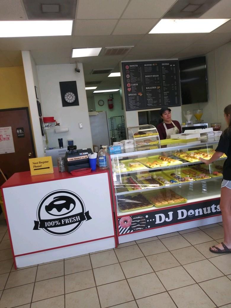 D J Donuts, photo 2