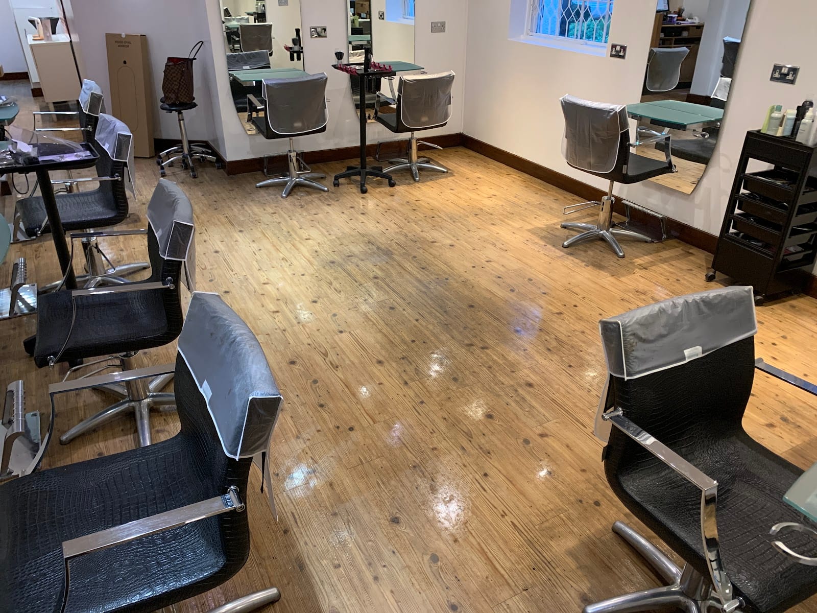 Salon SJ Limited