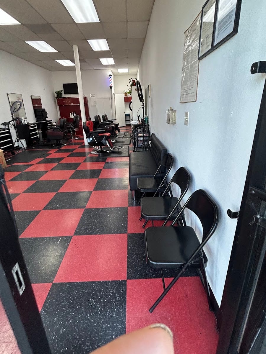 ROXY Beauty and Barber Salon