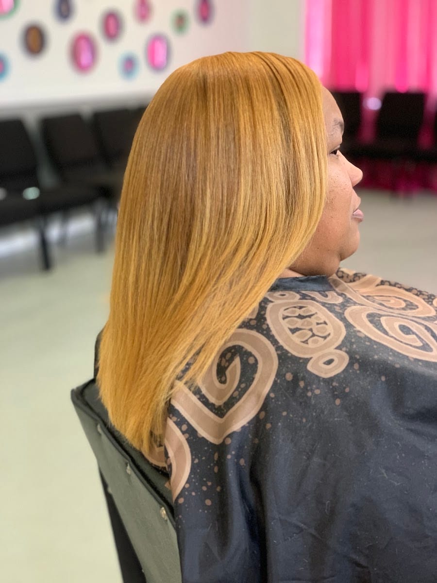 Reflections Styling Salon, photo 2