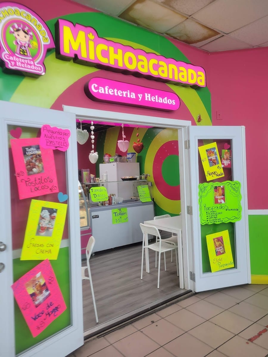 Plaza Latina, photo 2