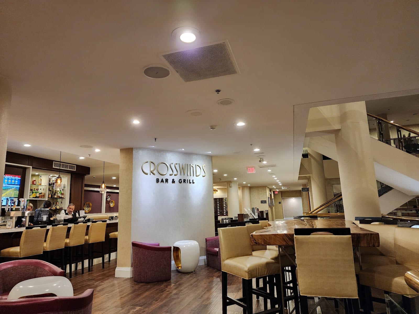 Crosswinds Restaurant and Bar