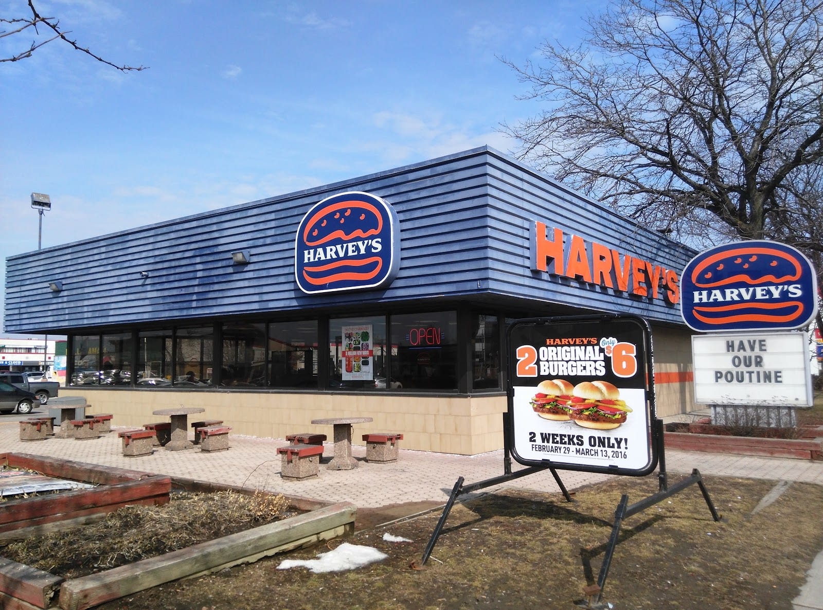 Harvey's, photo 2