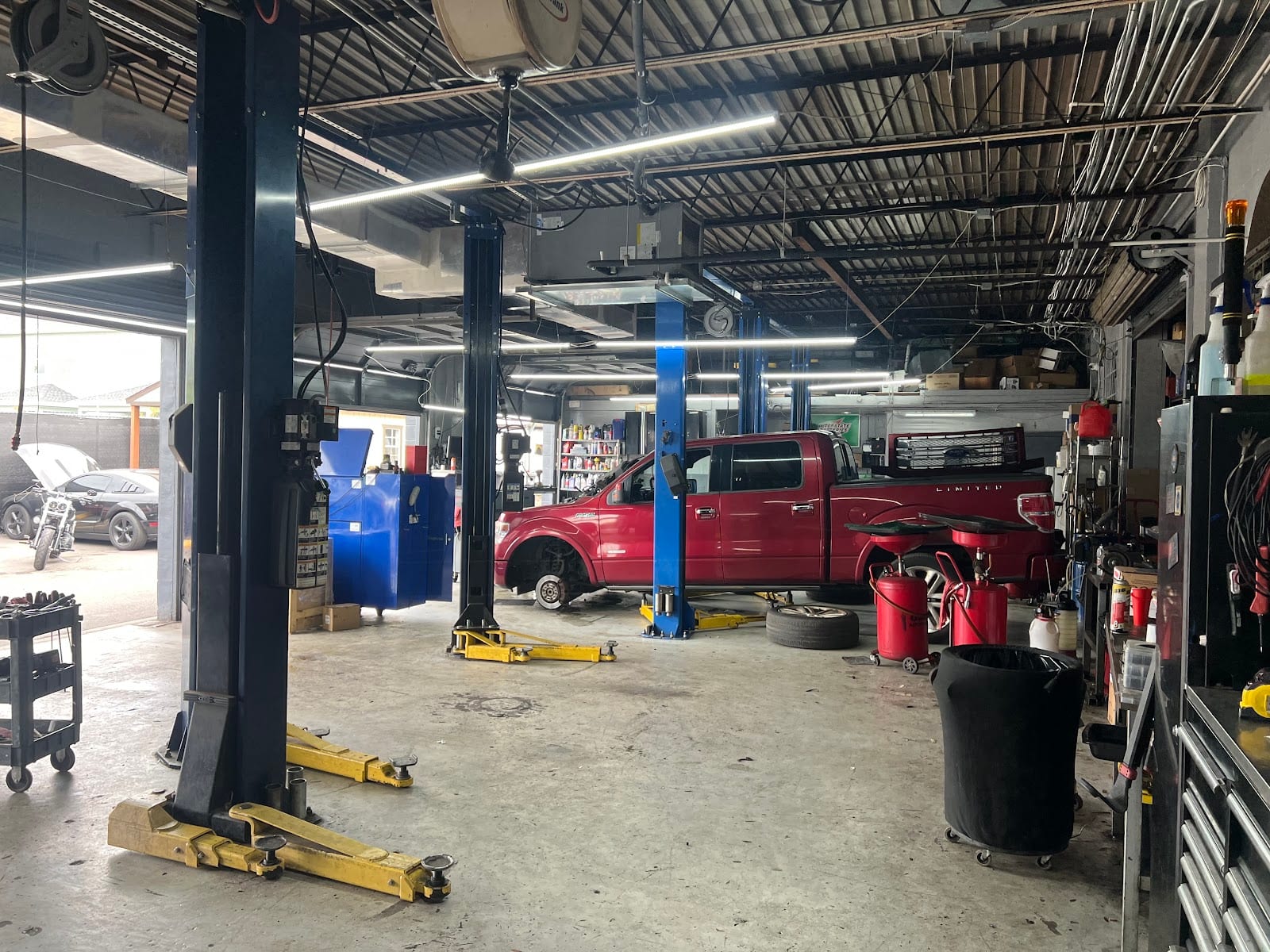 AutoWorks of Tampa, photo 3