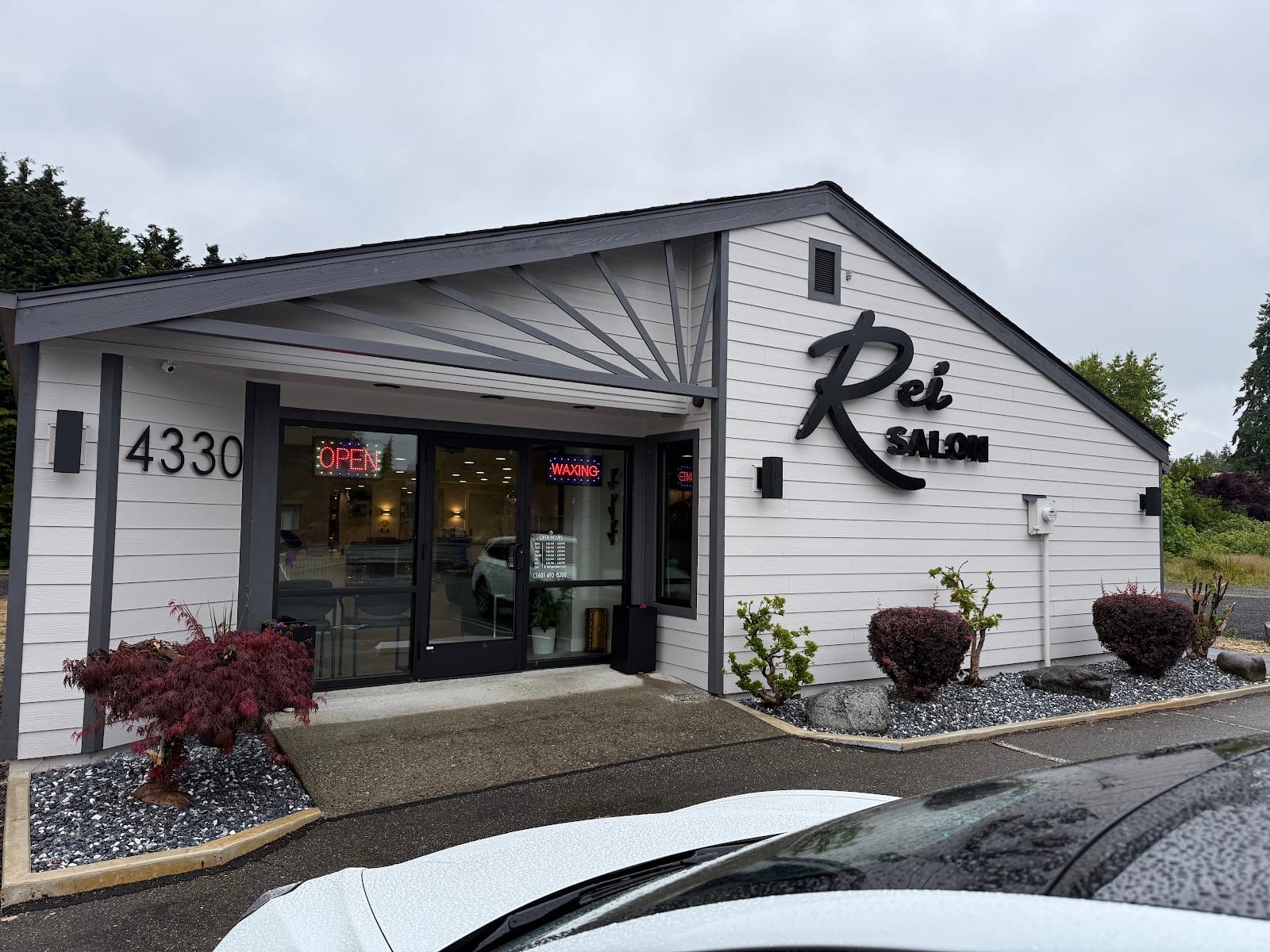 Rei salon