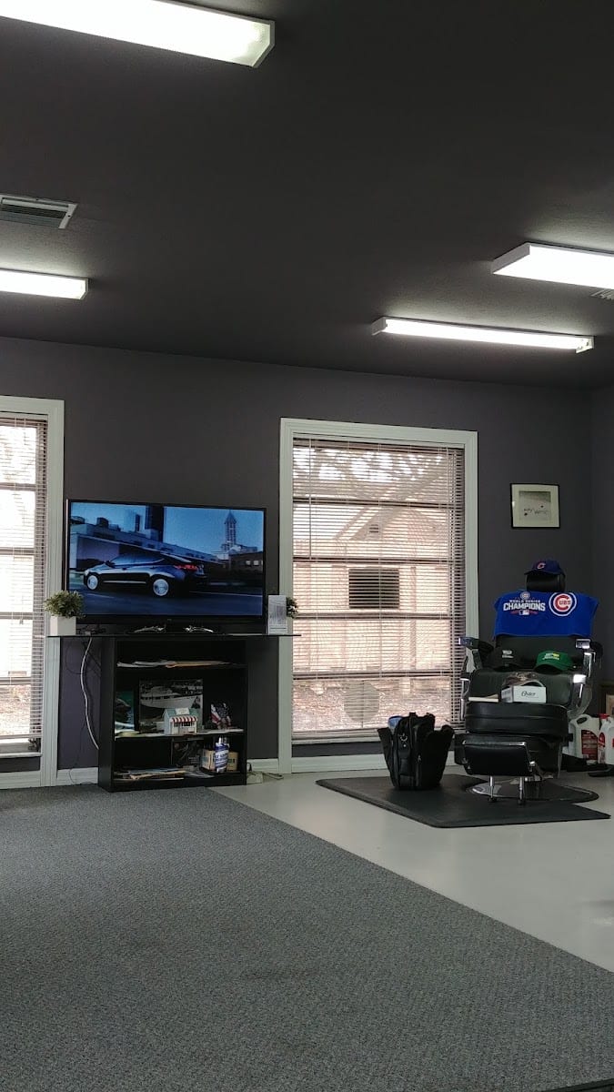 Gulf Gate Drive Barbershop, photo 3