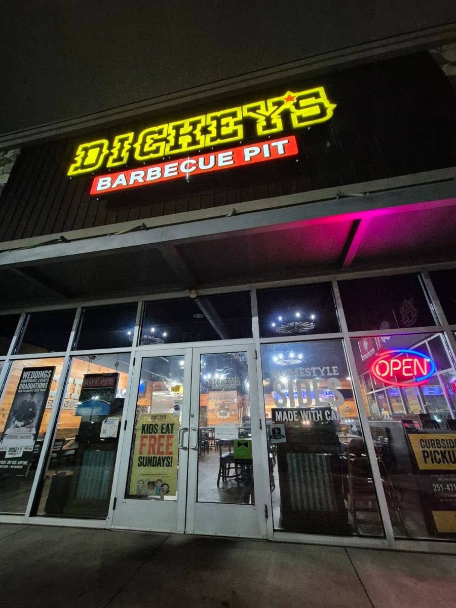 Dickey's Barbecue Pit, photo 2