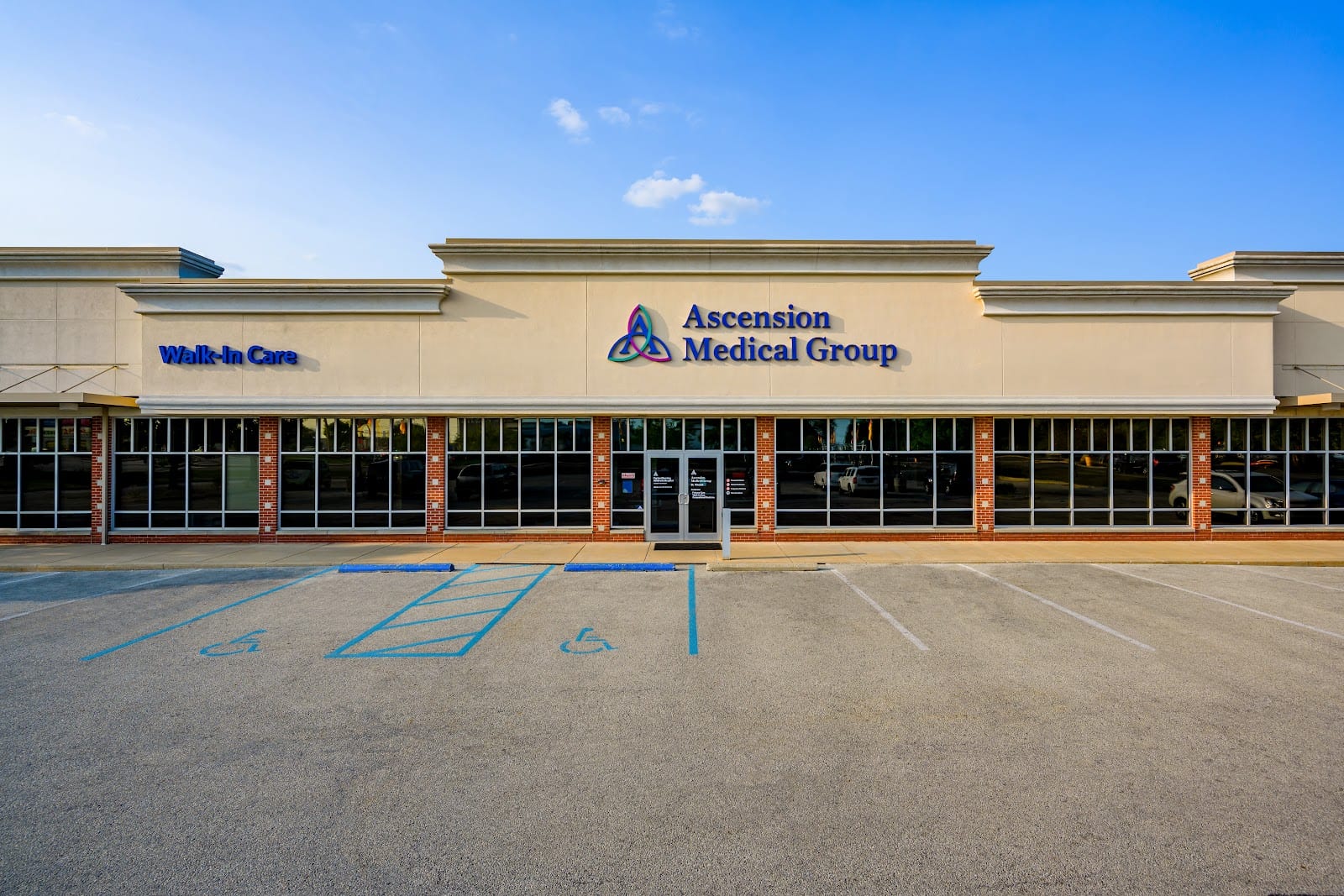 Ascension Medical Group St. Vincent - Anderson Walk-In Care, photo 4
