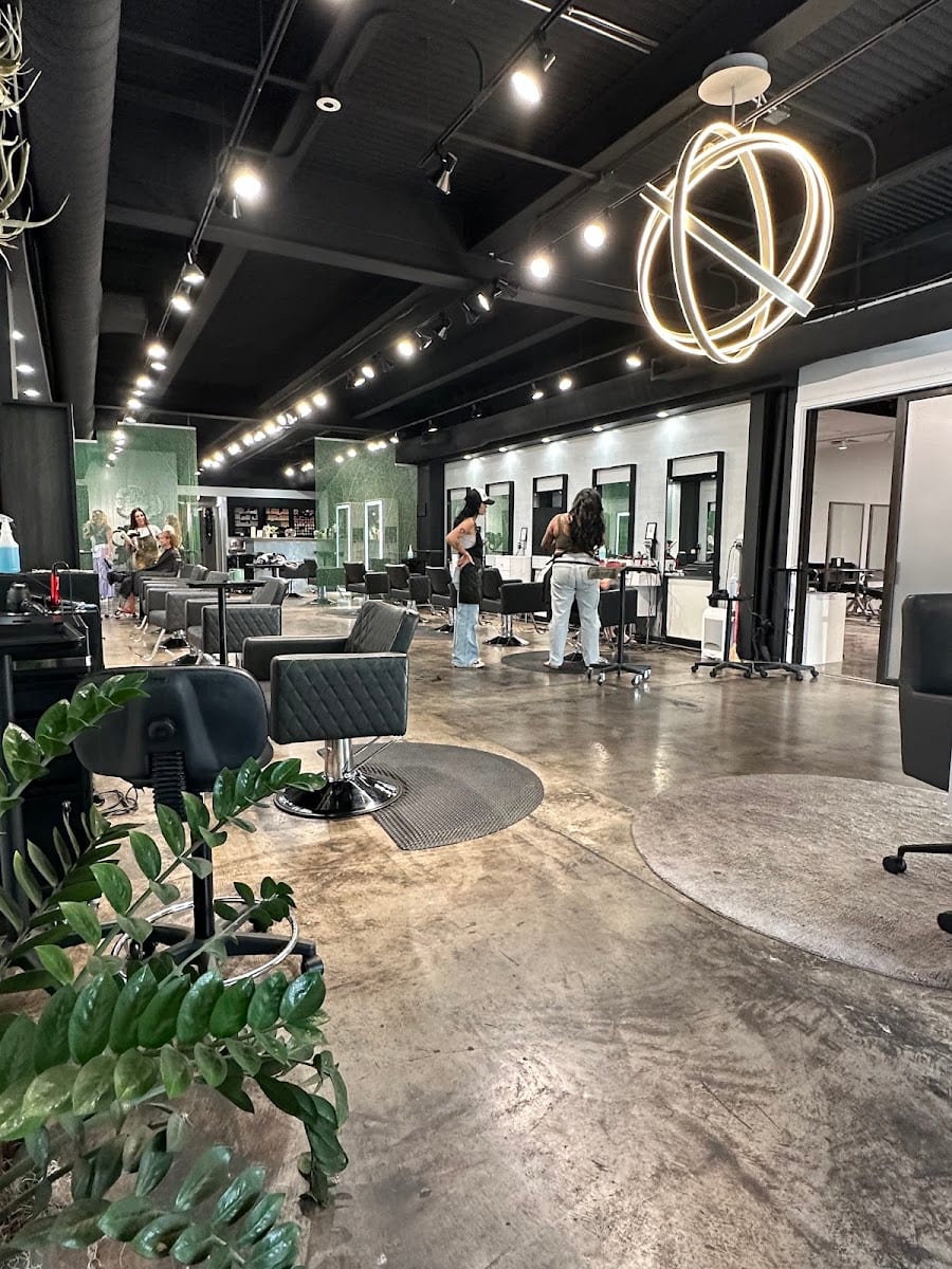 Beyond The Mirror: The Fix Kailua, photo 2