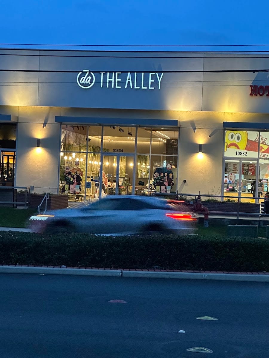 THE ALLEY - FOUNTAIN VALLEY