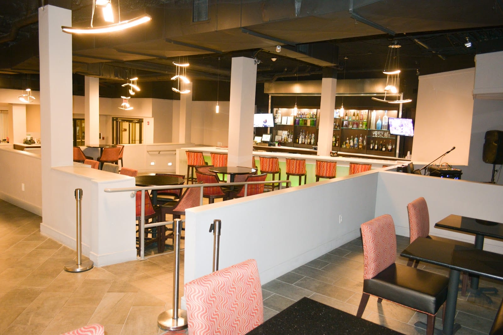 5th Avenue - Restaurant & Lounge, photo 2