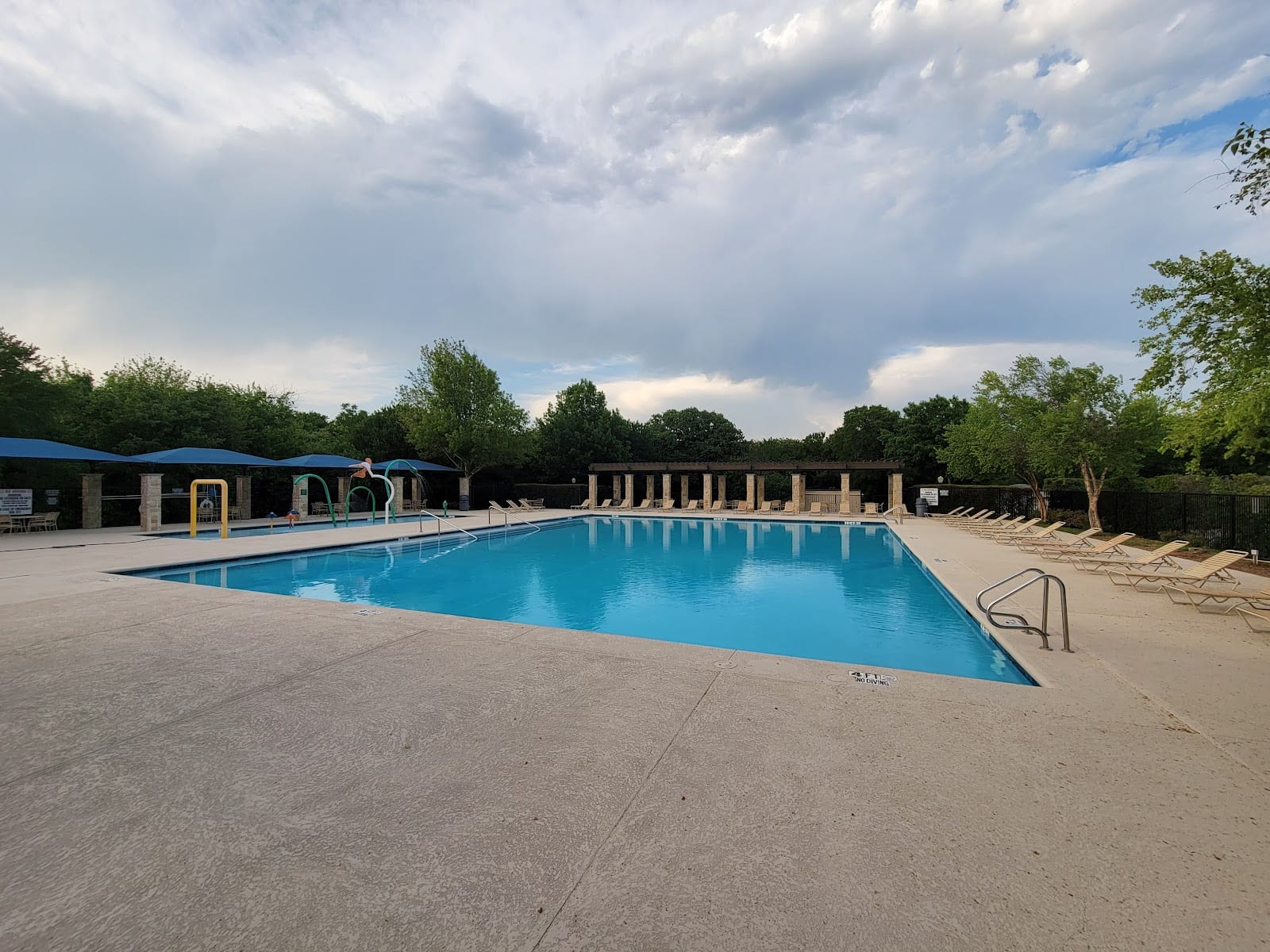 Lakeview Amenity Center