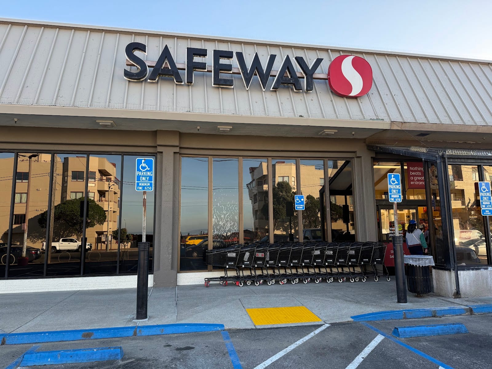 Safeway, photo 2