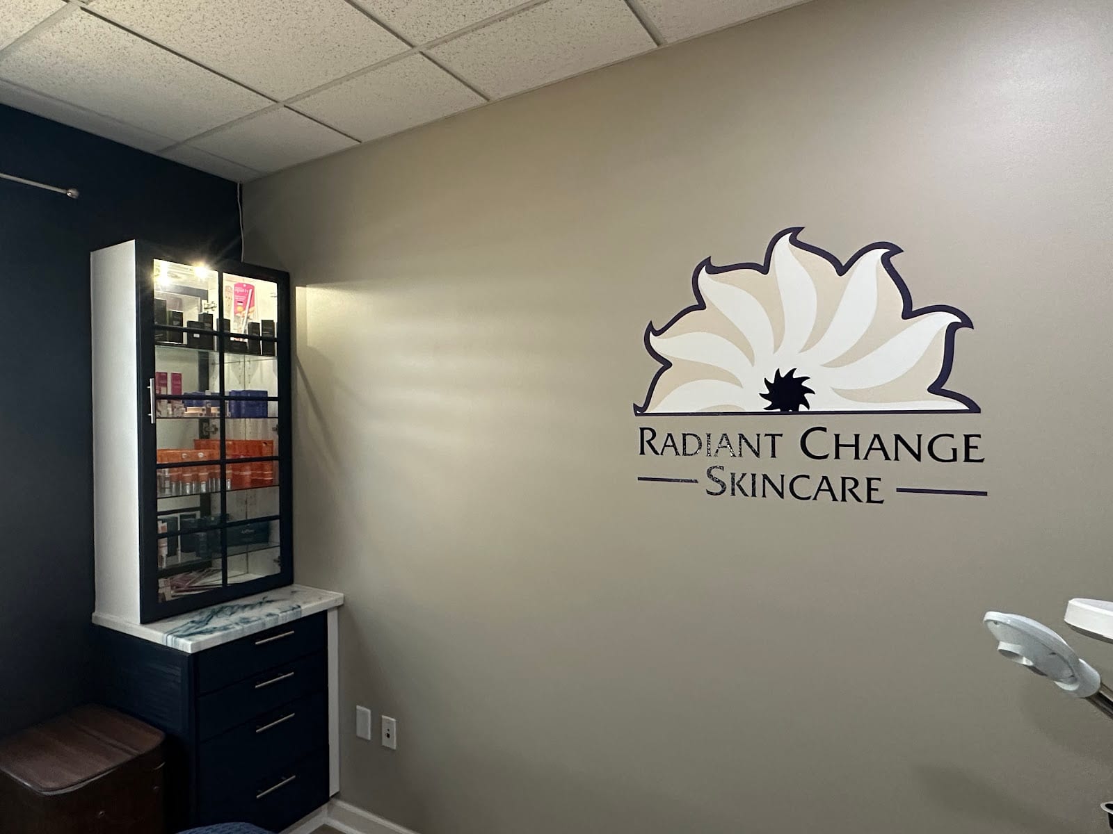 Radiant Change Skincare, photo 2