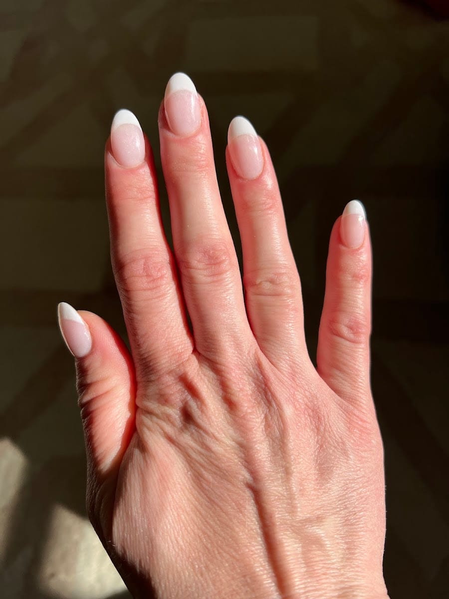 H polish nails, photo 2
