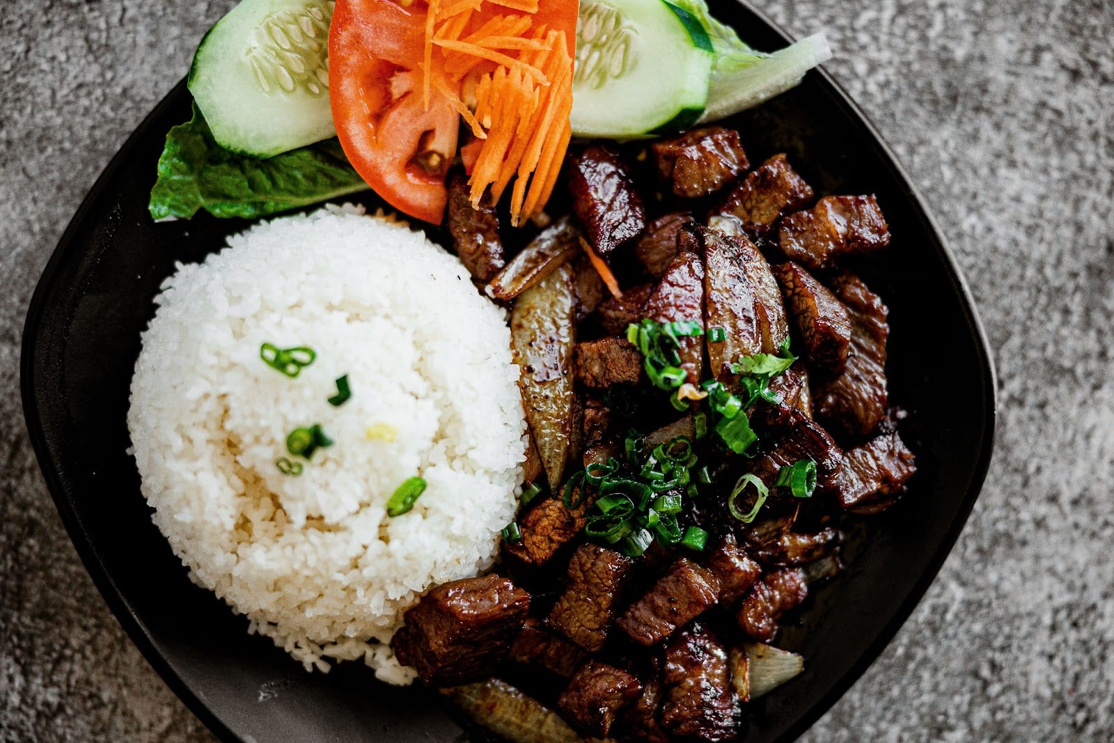Mia's Vietnamese Cuisine FL