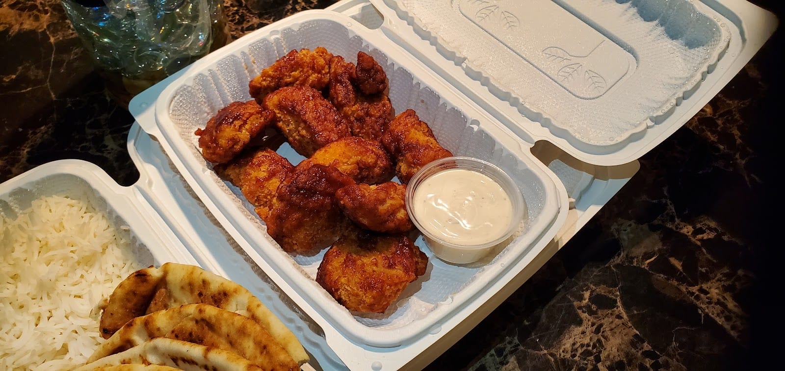 Apostrophe 9: A Takeout Kitchen