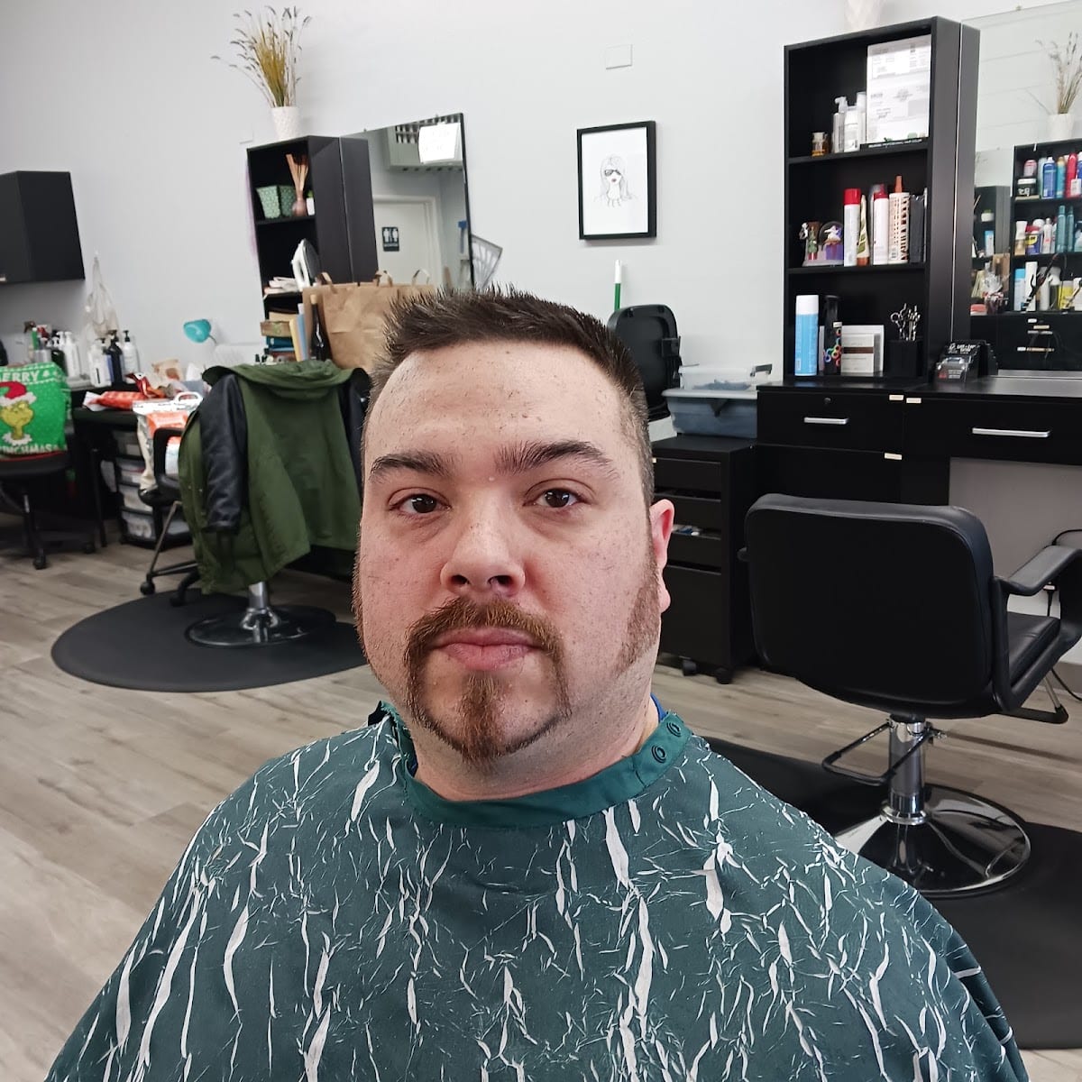 Miss Donna's Great Hair Day Salon, photo 3