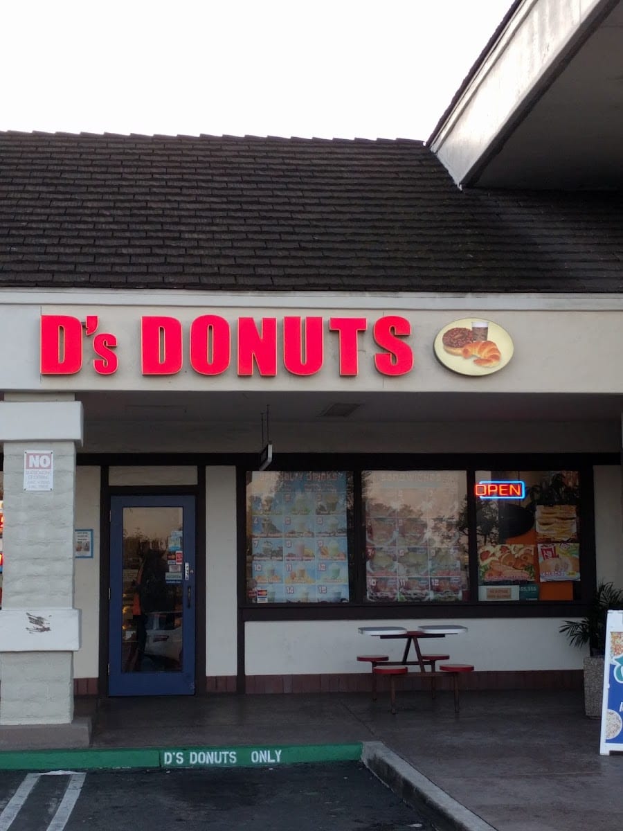 D's Donuts, photo 2