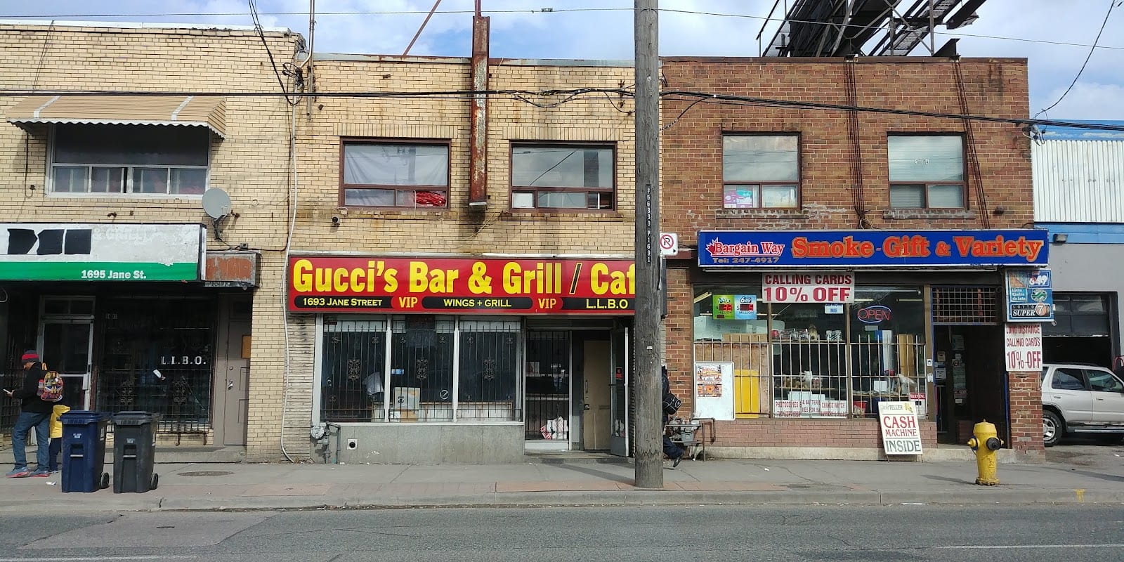 Gucci's Bar & Grill, photo 2