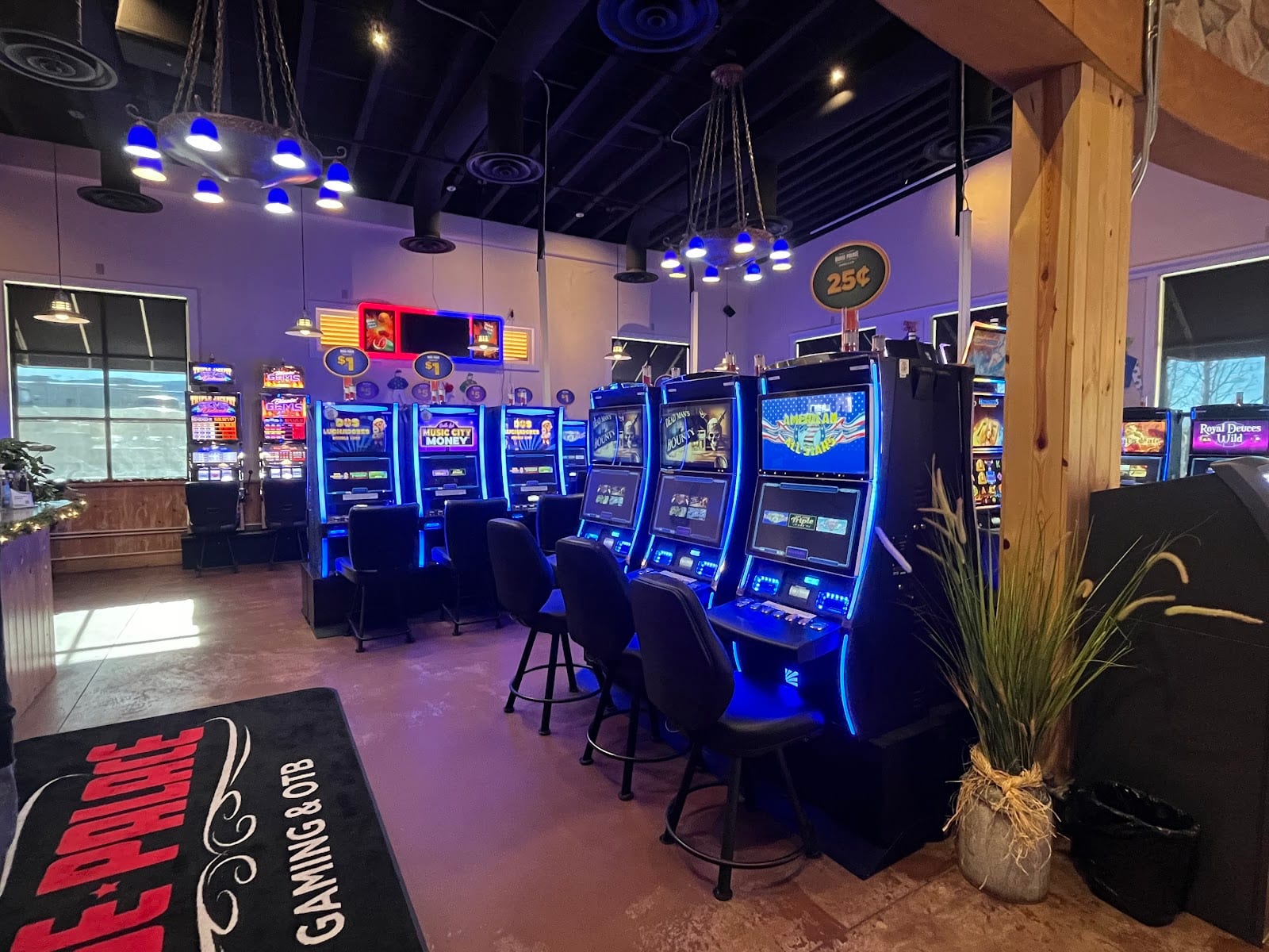 Casper East Horse Palace - Gaming & OTB, photo 2