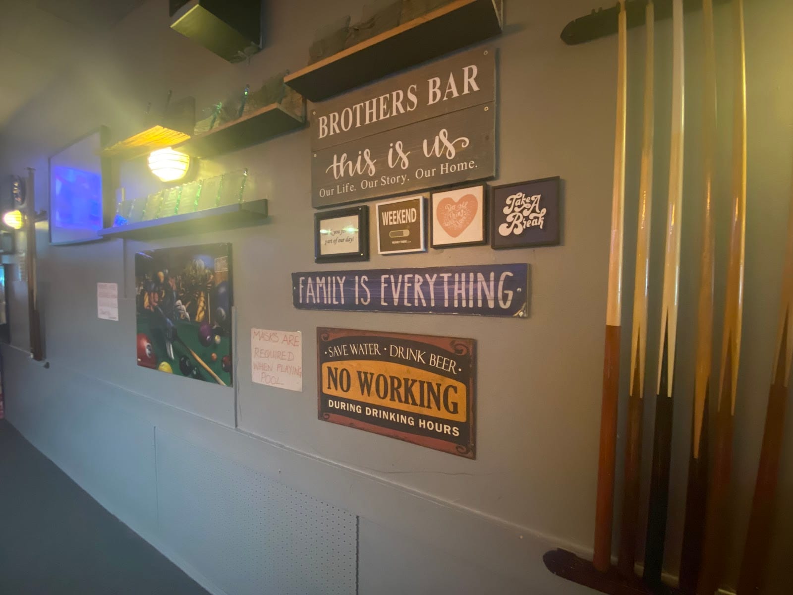 Brother's Bar & Restaurant, photo 2