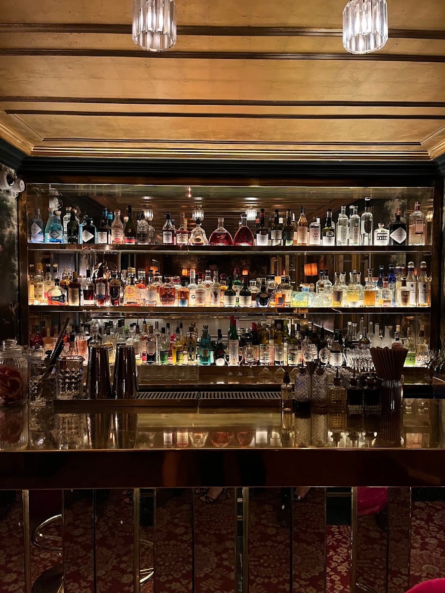 Le Très Particulier