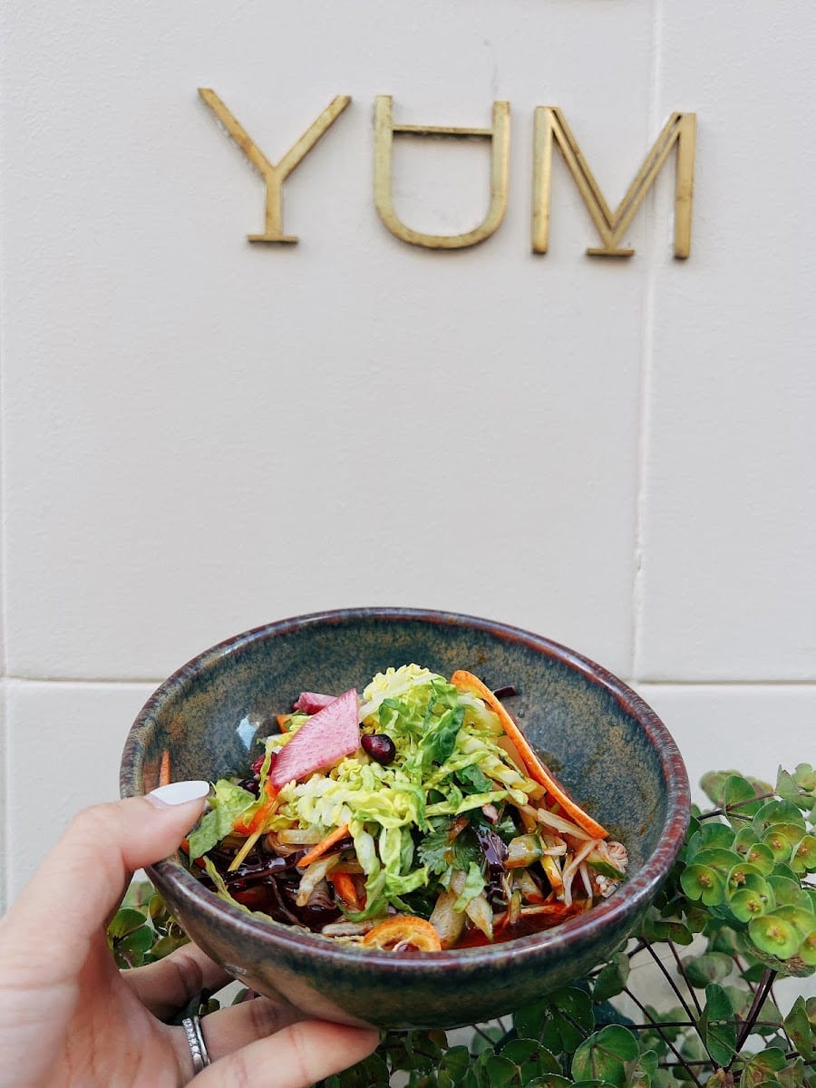 Restaurant YUM Teahouse & Bar
