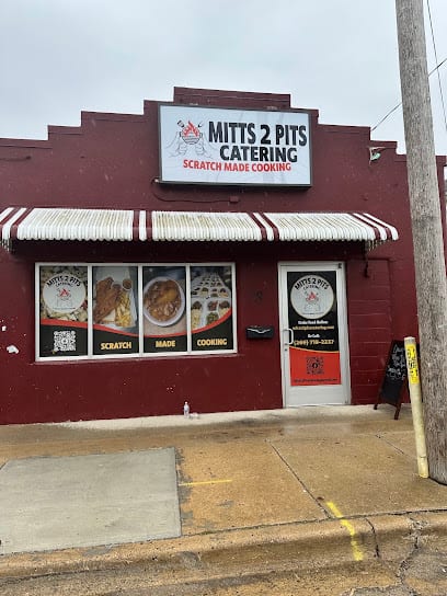 Mitts 2 Pits Catering