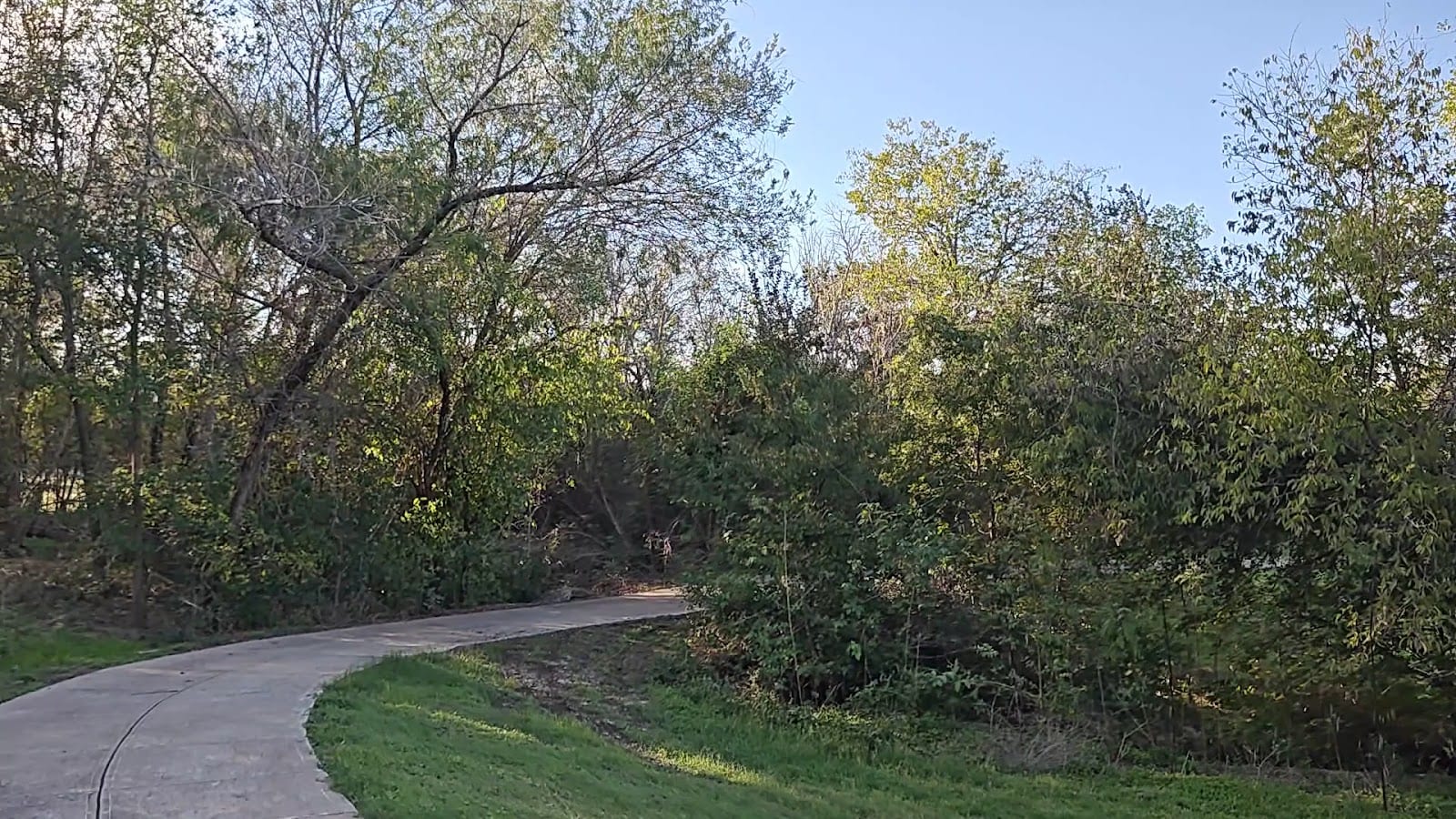Greenlawn Park, photo 3