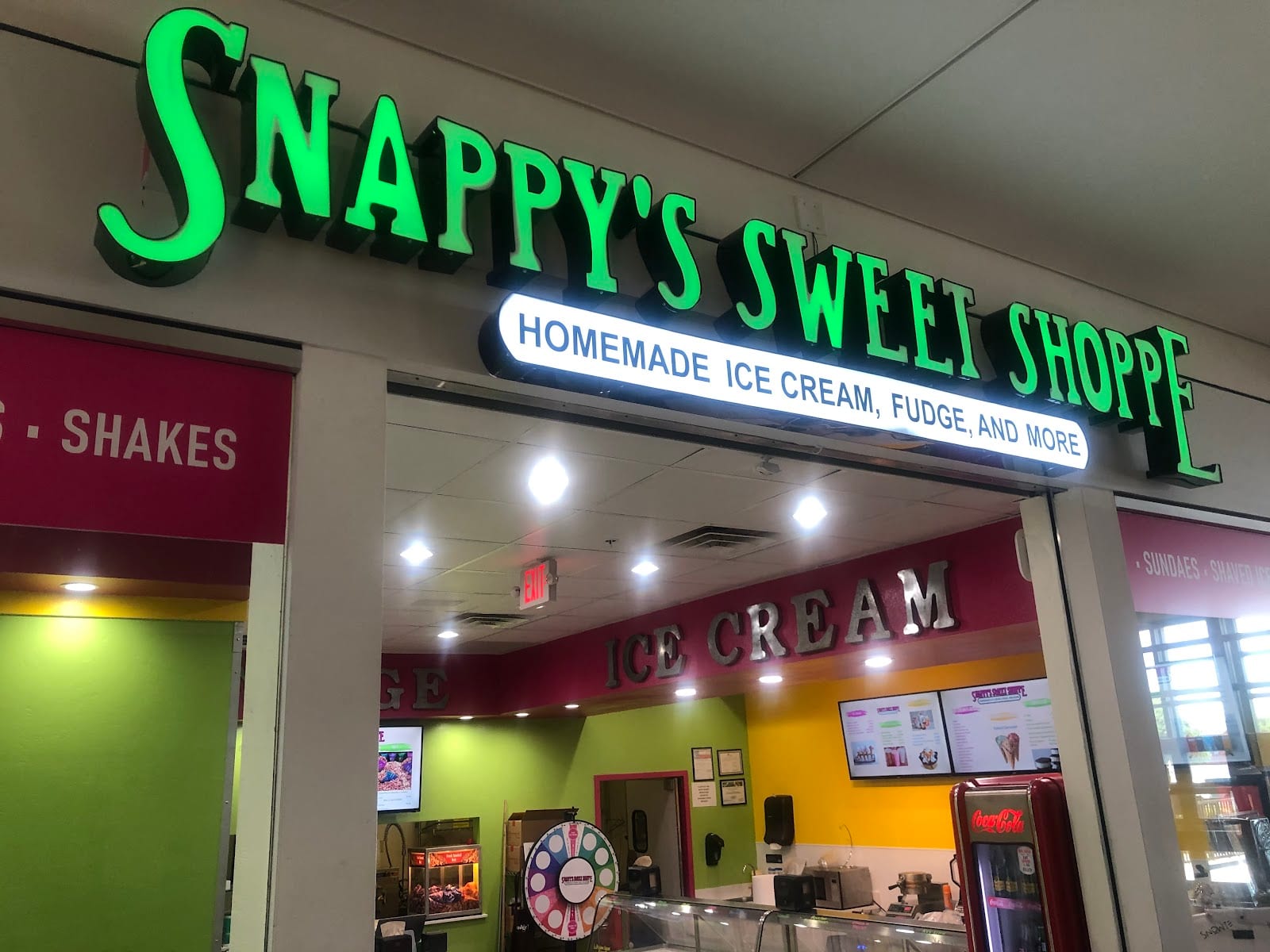 Snappy's Sweet Shoppe, photo 2