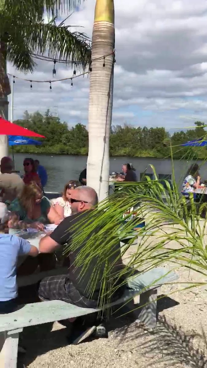 Tarpon Point Grill and Marina, photo 3
