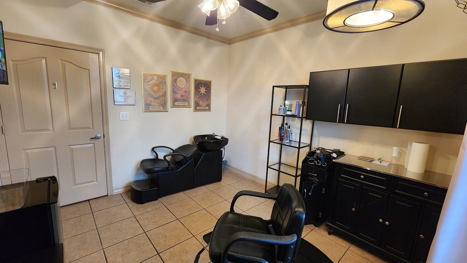 Flor de Luna Hair Studio