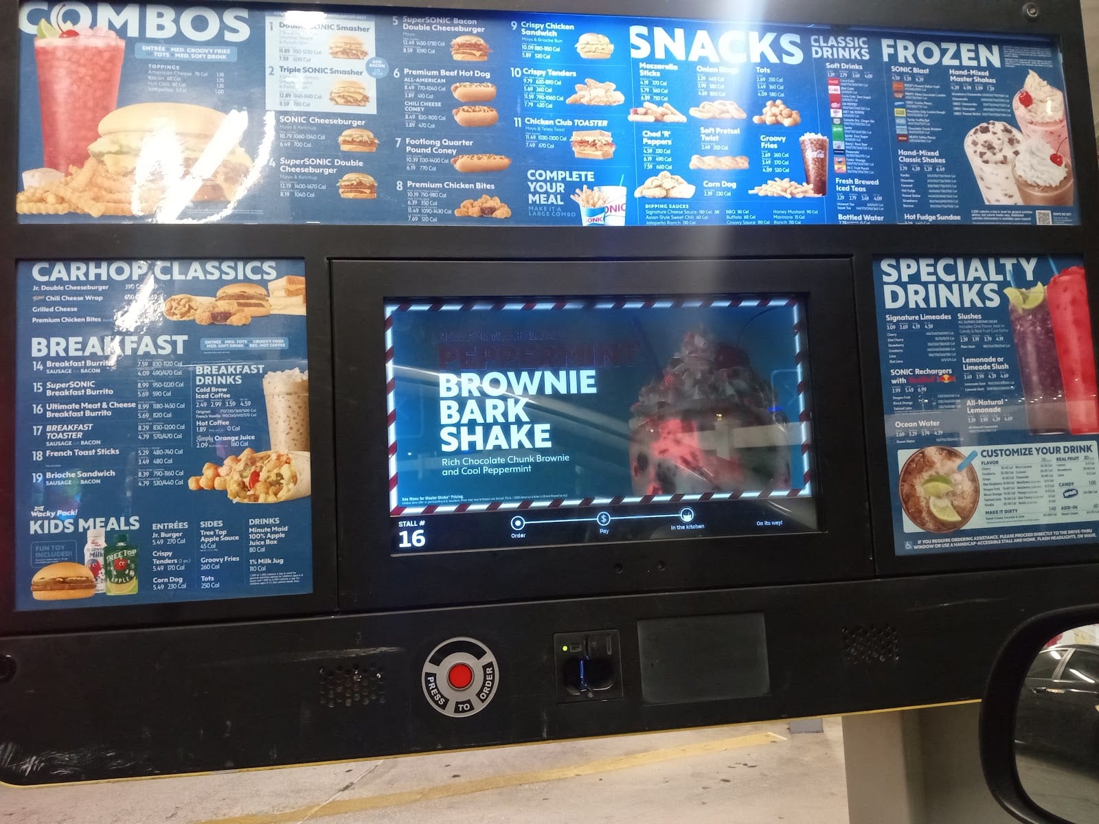 Sonic Drive-In, photo 3
