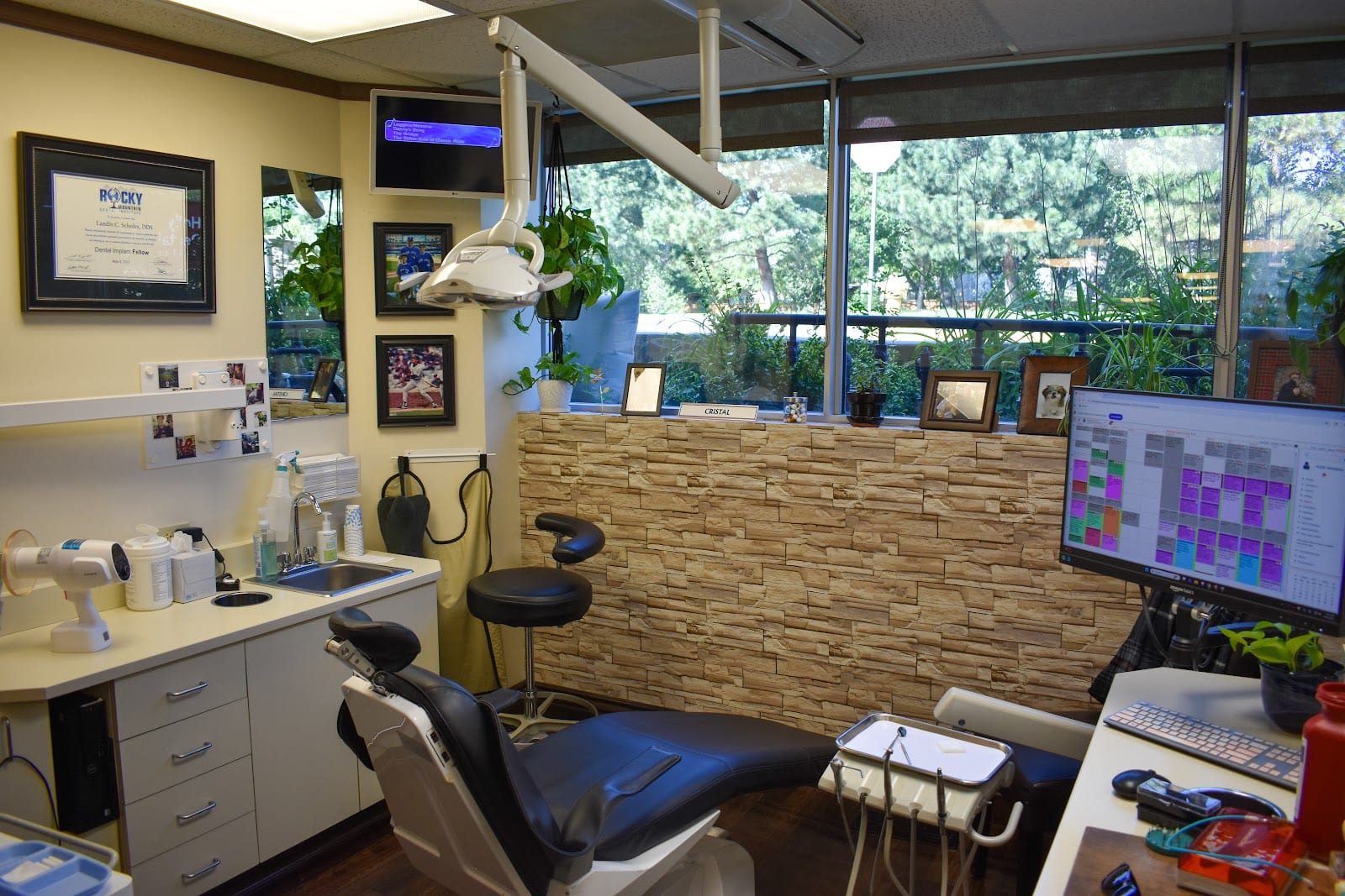 Holly Dental Associates